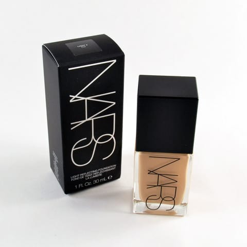 Nars Light Reflecting Foundation Oslo